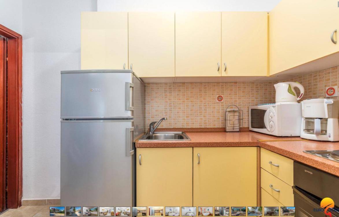 House Lucija Apartment โปเรช ภายนอก รูปภาพ